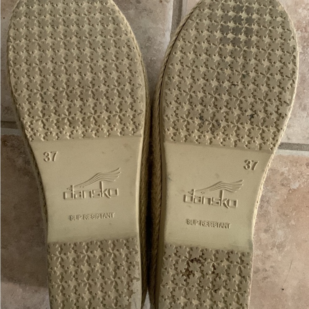 Dansko women size 37